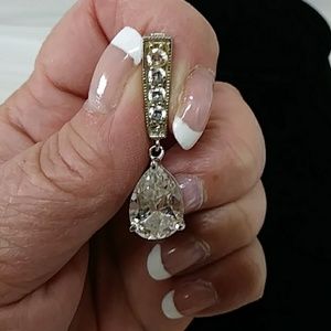 CRYSTAL TEAR DROP PENDANT